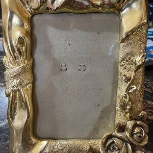 Elegant Gold Floral Picture Frame